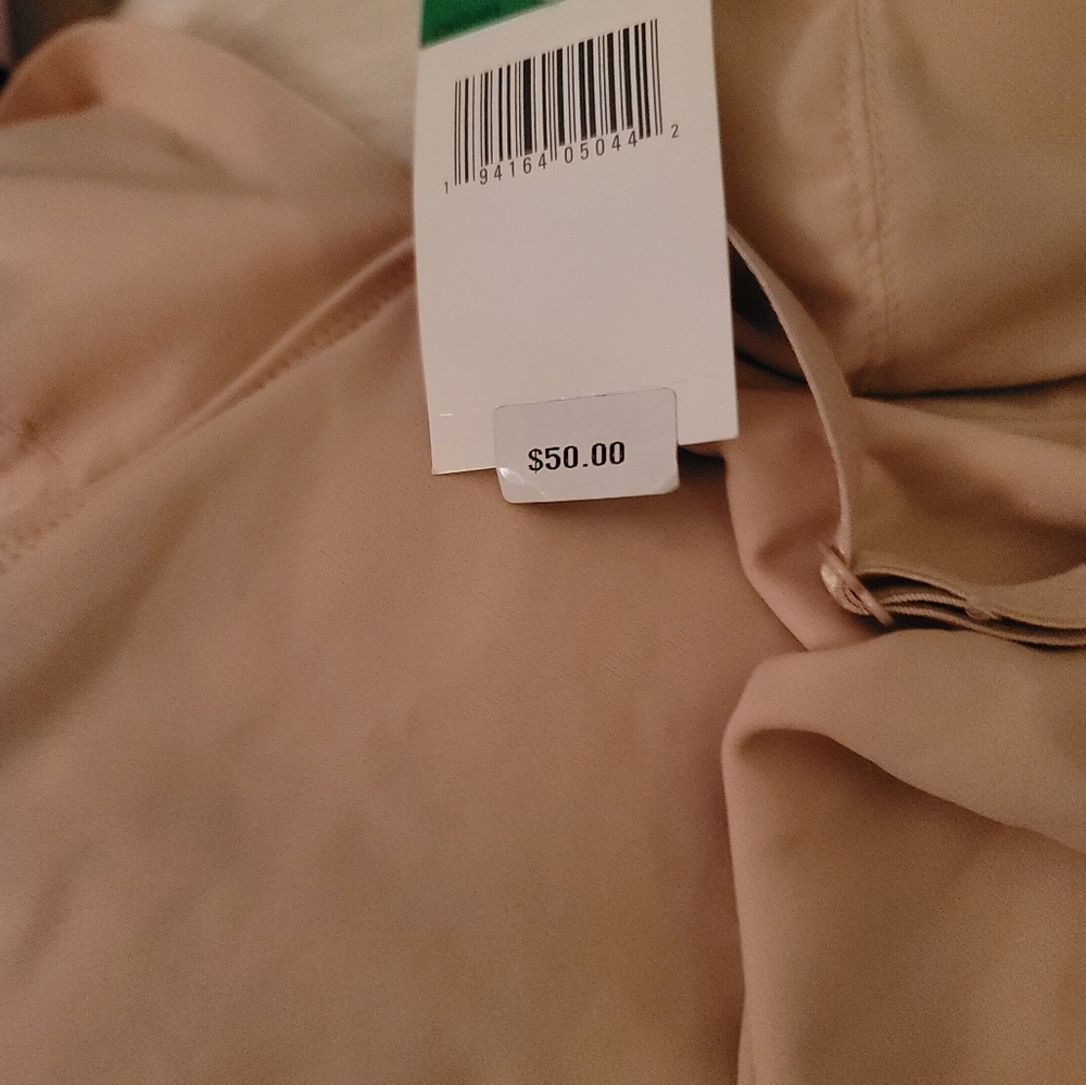 Maidenform LowBack Bodysuit - Picture 7 of 10